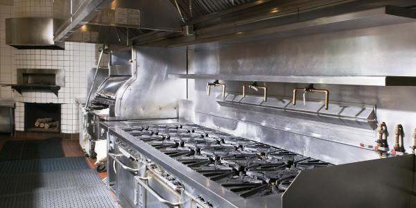 Limpiezas de Conductos de Extracción y Ventilación Castelldans · Cocina de Restaurantes